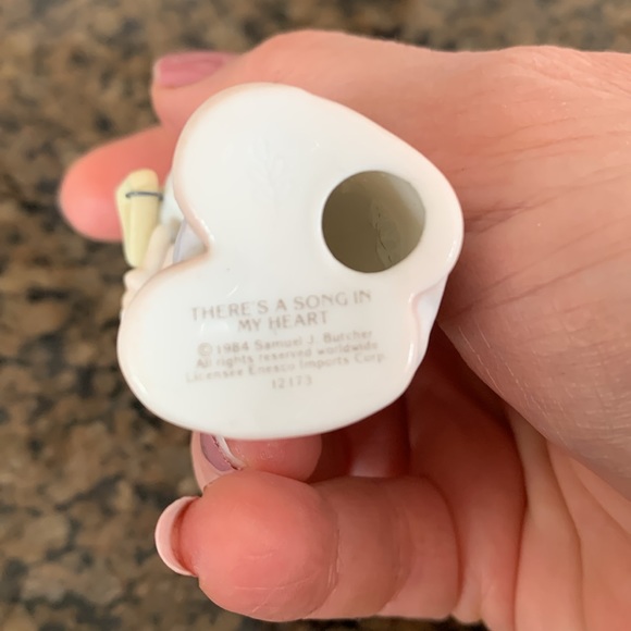 Precious moments “There’s a song in my Heart” figurine - Picture 2 of 3